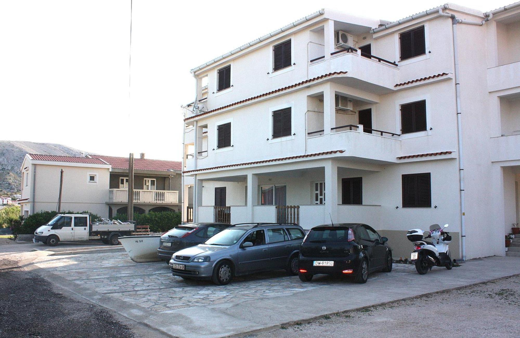 Batkoski Apartments Pag Town Exteriör bild